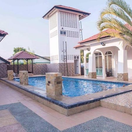 Wan Danisha Villa Inn Kota Bharu Exteriör bild