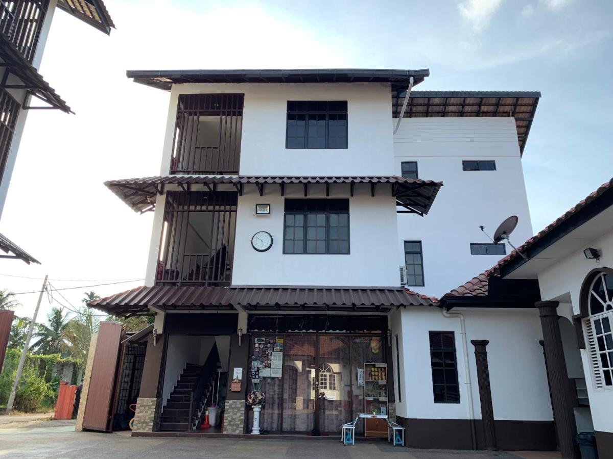 Wan Danisha Villa Inn Kota Bharu Exteriör bild