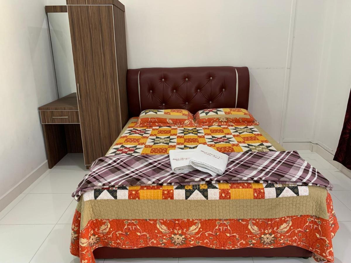 Wan Danisha Villa Inn Kota Bharu Exteriör bild