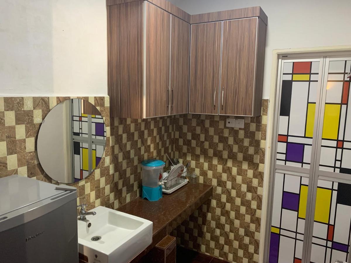 Wan Danisha Villa Inn Kota Bharu Exteriör bild
